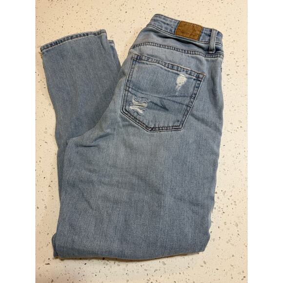 American eagle womens 4 short distressed denim - Picture 1 of 6